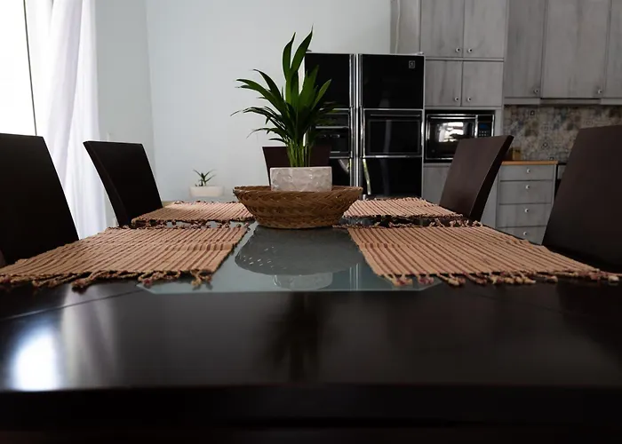 Cozy Grand In شقة نافبليو